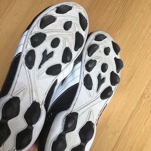 Crampons de football jeunesse Diadora Cattura TAILLE 5 NEUF